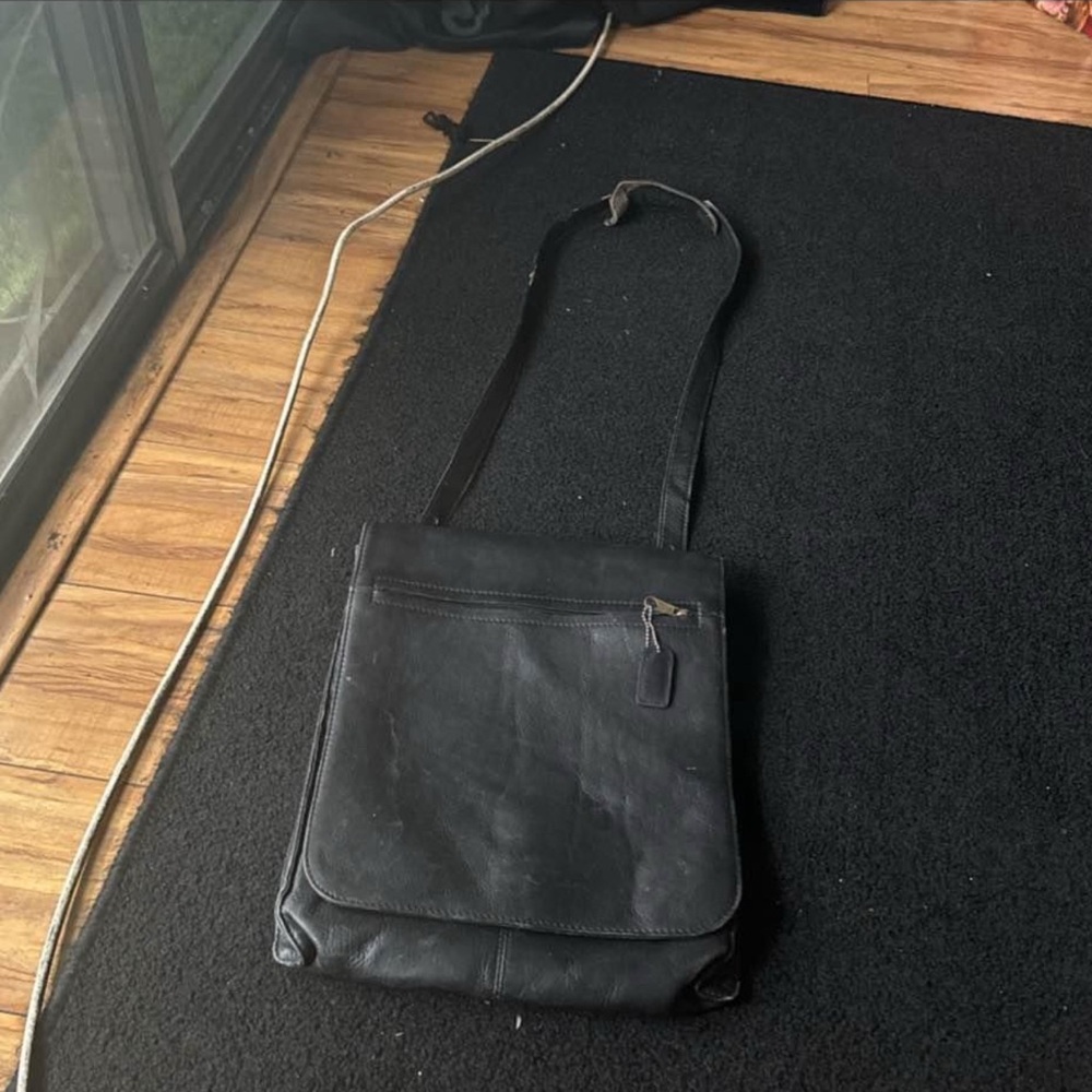 Black Leather Men's Shoulder Bag